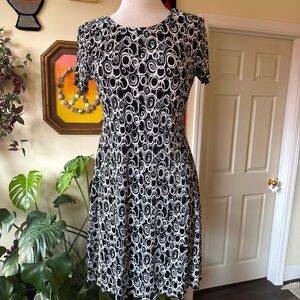 Connected Apparel Y2K Black and White Circle Print Midi Dress